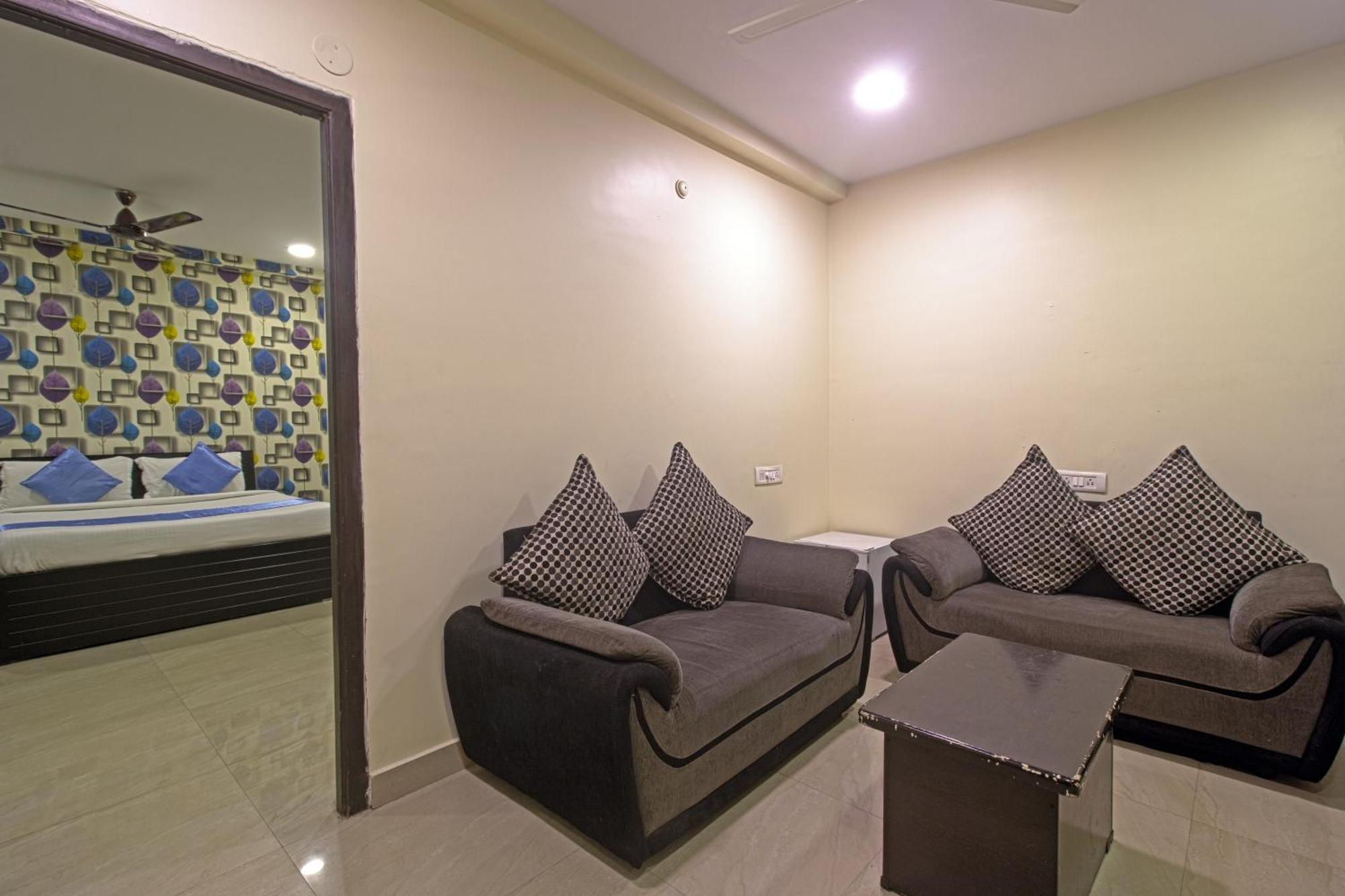 Hotel Ns Royal Emirates With 3Hr Early Check In Hyderabad Exterior photo